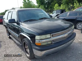 2002 Chevrolet Tahoe LS z VIN 1GNEC13Z12R262449, wystawiony jako IAAI lot #42465072 z przebiegiem 224 029 mil mil oraz . Historia ofert i sprzedaży dostępna na DreamBid. Obrazek 1.
