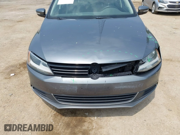 2013 Volkswagen Jetta SE with VIN 3VWBX7AJ3DM434661, listed as a IAAI auction lot 42505596 with 135,263 mi miles and . Bid and sale history available at DreamBid. Image 6.