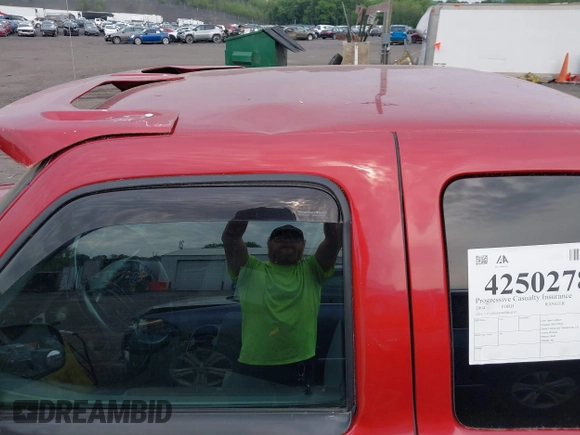 2004 Ford Ranger XL Fleet with VIN 1FTZR45E44PB04142, listed as a IAAI auction lot 42502784 with 101,266 mi miles and . Bid and sale history available at DreamBid. Image 13.