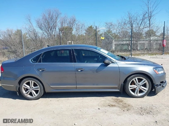 2015 Volkswagen Passat 2.0L TDI SEL Premium with VIN 1VWCV7A35FC041972, listed as a IAAI auction lot 41980544 with 110,797 mi miles. Bid and sale history available at carsss.com. Image 13.