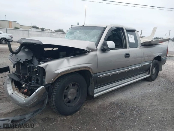 2000 GMC Sierra 1500 SLT with VIN 1GTEC19T9YZ326564, listed as a IAAI auction lot 41284750 with 327,416 mi miles. Bid and sale history available at carsss.com. Image 2.