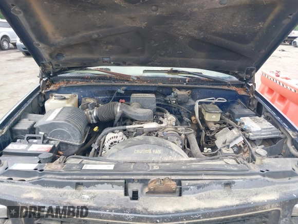 2000 GMC Sierra 3500 z VIN 1GTGC33R1YF502154, wystawiony jako IAAI lot #42183662 z przebiegiem 157 504 mil mil oraz . Historia ofert i sprzedaży dostępna na DreamBid. Obrazek 10.