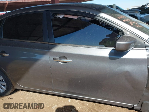2019 Nissan Sentra S z VIN 3N1AB7AP2KY333766, wystawiony jako IAAI lot #41593714 z przebiegiem 79 811 mil mil oraz . Historia ofert i sprzedaży dostępna na DreamBid. Obrazek 13.