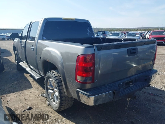 2007 GMC Sierra 1500 with VIN 3GTEK13Y47G542294, listed as a IAAI auction lot 41877821 with 245,731 mi miles and . Bid and sale history available at DreamBid. Image 3.
