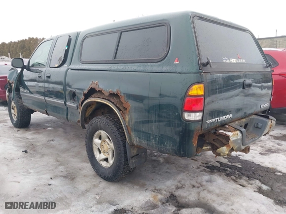 2000 Toyota Tundra SR5 with VIN 5TBBT4415YS019543, listed as a IAAI auction lot 41680668 with 195,173 mi miles. Bid and sale history available at carsss.com. Image 3.