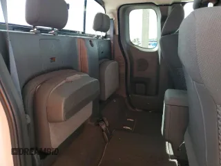 2020 Nissan Frontier SV z VIN 1N6ED0CF0LN714600, wystawiony jako Copart lot #45363515 z przebiegiem 39 581 mil mil oraz Czysty tytuł • Clean title. Historia ofert i sprzedaży dostępna na DreamBid. Obrazek 10.