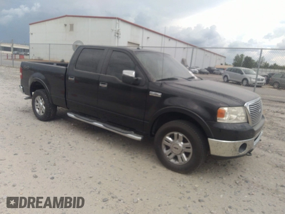 2007 Ford F-150 XLT with VIN 1FTPW14507FB71637, listed as a IAAI auction lot 42080446 with 224,256 mi miles. Bid and sale history available at carsss.com. Image 1.
