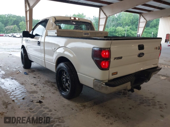 2013 Ford F-150 XL с VIN 1FTMF1CF2DFD52330, выставлен на аукционе IAAI как лот 42527052 с пробегом 173 898 миль миль и . История ставок и продаж доступна на DreamBid. Изображение 3.