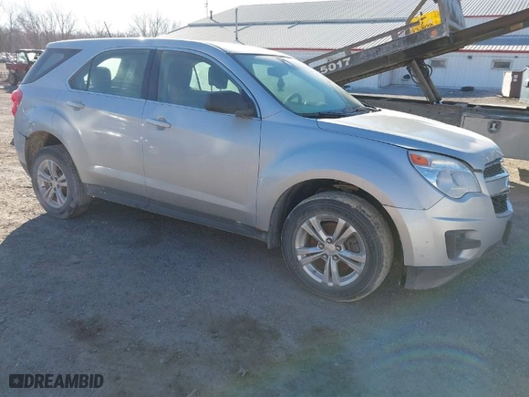 2014 Chevrolet Equinox LS with VIN 2GNFLEEK5E6353610, listed as a IAAI auction lot 41424795 with 175,818 mi miles. Bid and sale history available at carsss.com. Image 1.