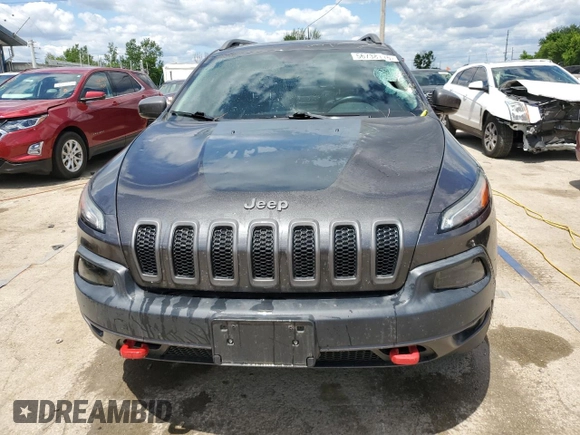 2016 Jeep Cherokee Trailhawk z VIN 1C4PJMBS3GW101588, wystawiony jako Copart lot #56738115 z przebiegiem 88 308 mil mil oraz Szkoda całkowita • Salvage title. Historia ofert i sprzedaży dostępna na DreamBid. Obrazek 5.