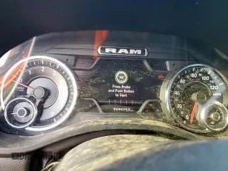 2022 Ram 1500 Big Horn z VIN 1C6SRFFT5NN310309, wystawiony jako Copart lot #60002185 z przebiegiem 69 475 mil mil oraz Czysty tytuł • Clean title. Historia ofert i sprzedaży dostępna na DreamBid. Obrazek 9.