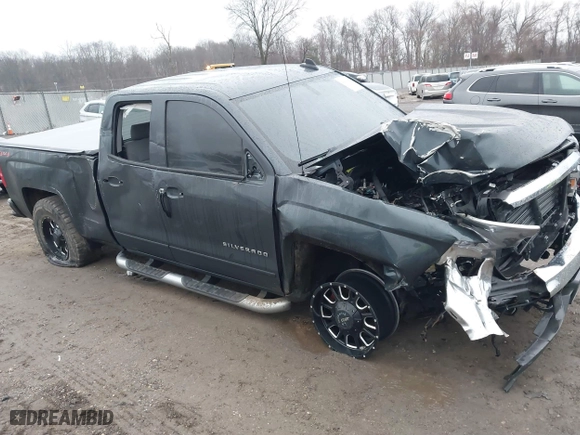 2018 Chevrolet Silverado 1500 LT with VIN 1GCVKREC4JZ141125, listed as a IAAI auction lot 41474345 with 198,197 mi miles. Bid and sale history available at carsss.com. Image 1.