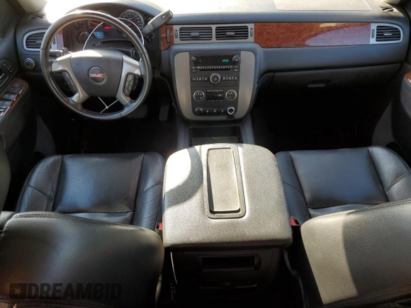 2013 GMC Sierra 1500 SLT with VIN 3GTP2WE73DG367638, listed as a Copart auction lot 52028535 with 140,086 mi miles and Salvage title. Bid and sale history available at DreamBid. Image 8.