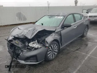 2024 Nissan Altima 2.5 SV with VIN 1N4BL4DV2RN379683, listed as a Copart auction lot 48821785 with 14,299 mi miles and Salvage Title. Bid and sale history available at carsss.com. Image 1.