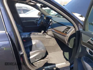 2017 Volvo XC90 Momentum with VIN YV4A22PK9H1112882, listed as a IAAI auction lot 41743977 with 109,665 mi miles. Bid and sale history available at carsss.com. Image 5.