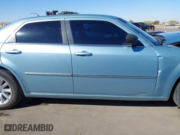 2008 Chrysler 300 LX with VIN 2C3KA43R08H267996, listed as a IAAI auction lot 41651603 with 188,760 mi miles. Bid and sale history available at carsss.com. Image 13.