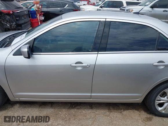 2012 Ford Fusion SE with VIN 3FAHP0HA6CR269478, listed as a IAAI auction lot 42408199 with 176,607 mi miles and . Bid and sale history available at DreamBid. Image 14.