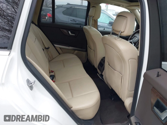 2014 Mercedes-Benz GLK 350 with VIN WDCGG8JB5EG318844, listed as a IAAI auction lot 41893624 with 141,320 mi miles and . Bid and sale history available at DreamBid. Image 8.