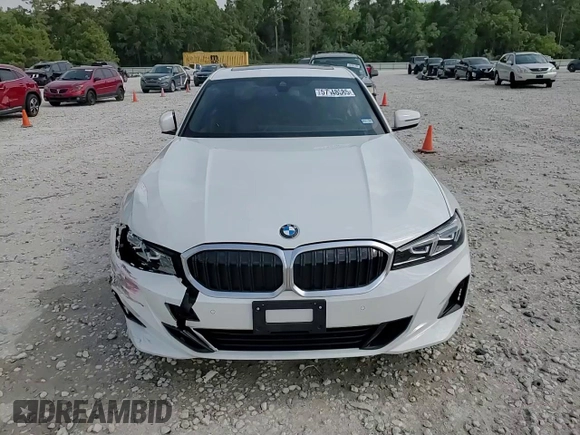 2024 BMW 3 Series 330i с VIN 3MW69FF01R8E09358, выставлен на аукционе Copart как лот 57148585 с пробегом 12 447 миль миль и Чистый • Clean title. История ставок и продаж доступна на DreamBid. Изображение 13.