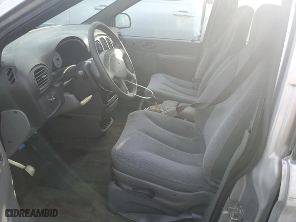 2005 Dodge Caravan SE with VIN 1D4GP25R75B131826, listed as a Copart auction lot 76710684 with 118,185 mi miles and Non Repairable. Bid and sale history available at carsss.com. Image 7.