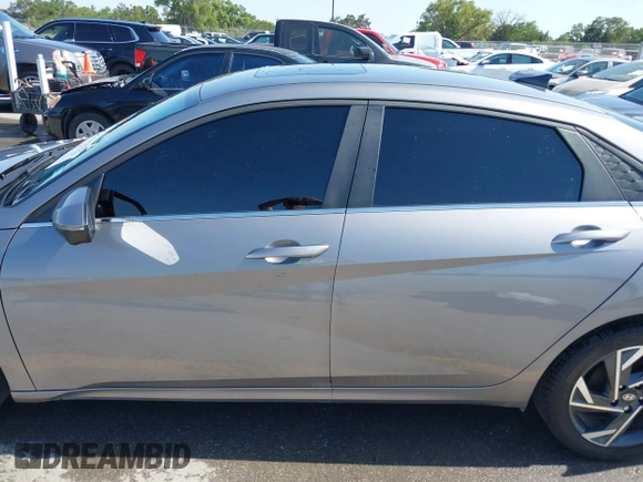 2024 Hyundai Elantra Limited с VIN KMHLP4DG1RU819415, выставлен на аукционе IAAI как лот 42027984 с пробегом 13 884 миль миль и . История ставок и продаж доступна на DreamBid. Изображение 15.
