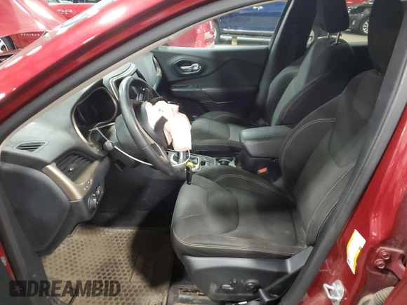 2016 Jeep Cherokee Latitude with VIN 1C4PJMCS5GW332054, listed as a Copart auction lot 86542394 with 109,639 mi miles and Salvage title. Bid and sale history available at DreamBid. Image 7.