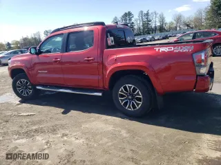 2020 Toyota Tacoma 4WD SR5 with VIN 5TFCZ5AN4LX231599, listed as a Copart auction lot 52105115 with 60,162 mi miles and Salvage Title. Bid and sale history available at carsss.com. Image 2.