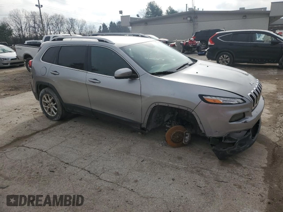 2017 Jeep Cherokee Latitude with VIN 1C4PJMCS1HW617979, listed as a Copart auction lot 84250714 with 105,987 mi miles and Salvage Title. Bid and sale history available at DreamBid. Image 4.