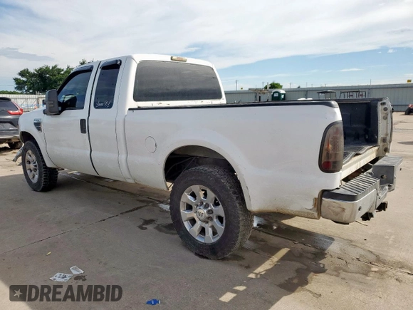 2008 Ford F-250 XL z VIN 1FTNX20508ED32012, wystawiony jako Copart lot #60426005 z przebiegiem 379 231 mil mil oraz Szkoda całkowita • Salvage title. Historia ofert i sprzedaży dostępna na DreamBid. Obrazek 2.