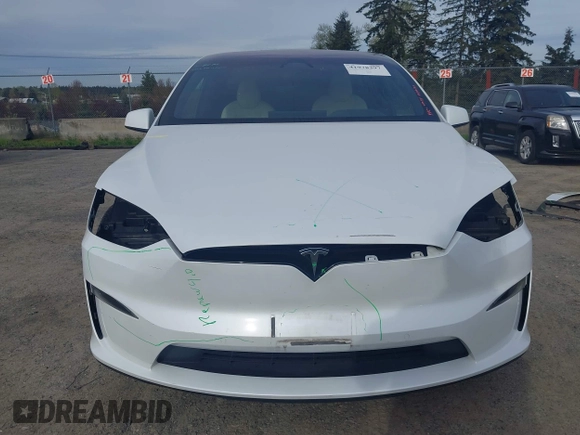2022 Tesla Model X with VIN 7SAXCBE54NF363113, listed as a IAAI auction lot 41978397 with 27,166 mi miles. Bid and sale history available at carsss.com. Image 13.
