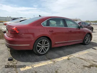 2017 Volkswagen Passat R-Line z VIN 1VWDT7A34HC006546, wystawiony jako Copart lot #55060795 z przebiegiem 159 846 mil mil oraz Szkoda całkowita • Salvage title. Historia ofert i sprzedaży dostępna na DreamBid. Obrazek 3.