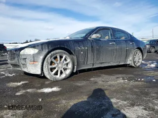 2007 Maserati Quattroporte z VIN ZAMCE39A070028799, wystawiony jako Copart lot #88987725 z przebiegiem 112 903 mil mil oraz Szkoda całkowita • Salvage title. Historia ofert i sprzedaży dostępna na DreamBid. Obrazek 1.