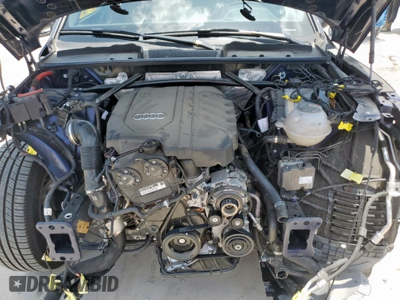 2021 Audi Q5 Premium with VIN WA1AAAFY0M2050924, listed as a Copart auction lot 61197765 with 29,723 mi miles and Salvage title. Bid and sale history available at DreamBid. Image 12.