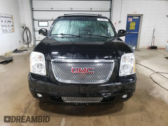 2010 GMC Yukon Denali z VIN 1GKUKEEF9AR207610, wystawiony jako Copart lot #73470924 z przebiegiem 230 139 mil mil oraz Szkoda całkowita • Salvage title. Historia ofert i sprzedaży dostępna na DreamBid. Obrazek 5.