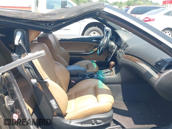 2002 BMW 3 Series 325Ci с VIN WBABS334X2PG88568, выставлен на аукционе IAAI как лот 42702995 с пробегом 77 577 миль миль и . История ставок и продаж доступна на DreamBid. Изображение 5.
