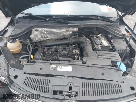 2015 Volkswagen Tiguan SE z VIN WVGBV7AXXFW612903, wystawiony jako IAAI lot #41017461 z przebiegiem 149 297 mil mil oraz . Historia ofert i sprzedaży dostępna na DreamBid. Obrazek 10.