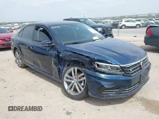 2018 Volkswagen Passat S z VIN 1VWAA7A35JC040106, wystawiony jako IAAI lot #41921626 z przebiegiem 60 785 mil mil oraz . Historia ofert i sprzedaży dostępna na DreamBid. Obrazek 6.