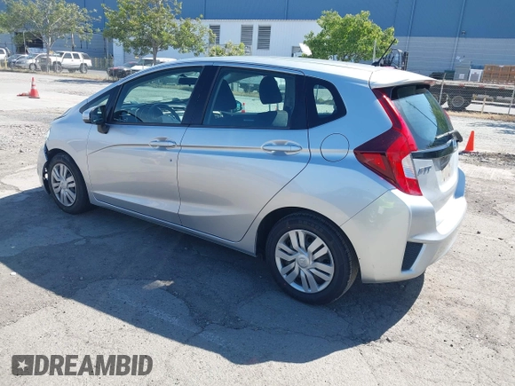 2015 Honda Fit LX z VIN 3HGGK5H51FM750102, wystawiony jako IAAI lot #42278830 z przebiegiem 121 855 mil mil oraz . Historia ofert i sprzedaży dostępna na DreamBid. Obrazek 3.