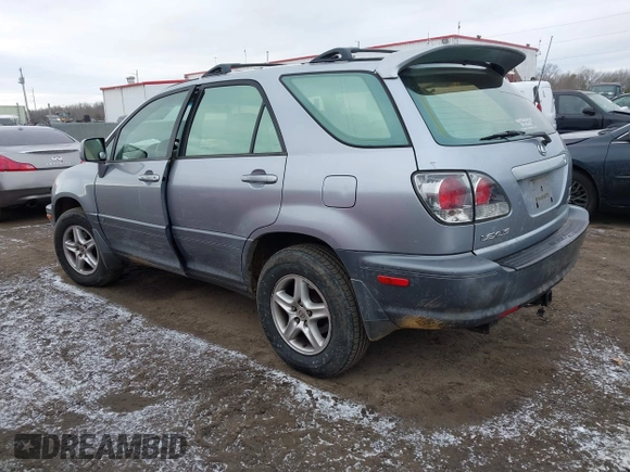 2002 Lexus RX 300 with VIN JTJGF10U120140757, listed as a IAAI auction lot 41357989 with 196,898 mi miles. Bid and sale history available at carsss.com. Image 3.