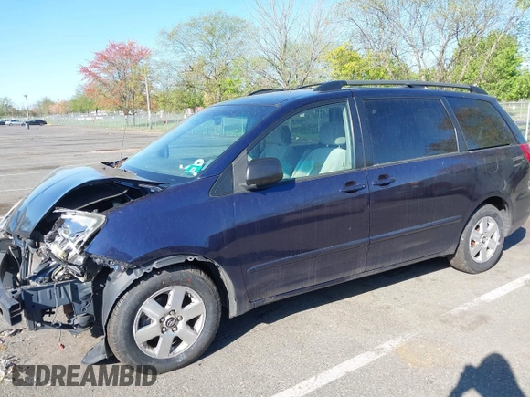 2007 Toyota Sienna CE with VIN 5TDZK23C87S080688, listed as a IAAI auction lot 42125196 with 189,427 mi miles. Bid and sale history available at carsss.com. Image 13.