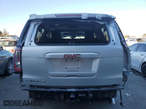 2018 GMC Yukon XL SLT with VIN 1GKS2GKC6JR371636, listed as a Copart auction lot 88003245 with 84,022 mi miles and Salvage Title. Bid and sale history available at carsss.com. Image 6.
