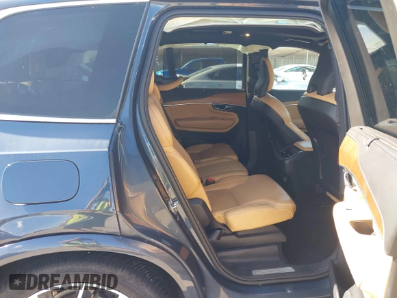 2019 Volvo XC90 Inscription with VIN YV4A22PL2K1487822, listed as a IAAI auction lot 42076404 with 61,648 mi miles and . Bid and sale history available at DreamBid. Image 8.
