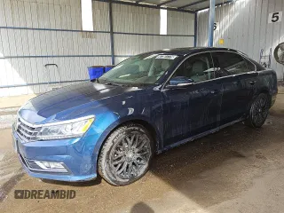 2018 Volkswagen Passat 2.0T SE with VIN 1VWBA7A31JC021900, listed as a Copart auction lot 47381775 with 100,256 mi miles and Clean Title. Bid and sale history available at carsss.com. Image 1.