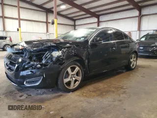 2012 Volvo S60 T5 z VIN YV1622FS3C2056333, wystawiony jako Copart lot #59901445 z przebiegiem 219 501 mil mil oraz Szkoda całkowita • Salvage title. Historia ofert i sprzedaży dostępna na DreamBid. Obrazek 1.