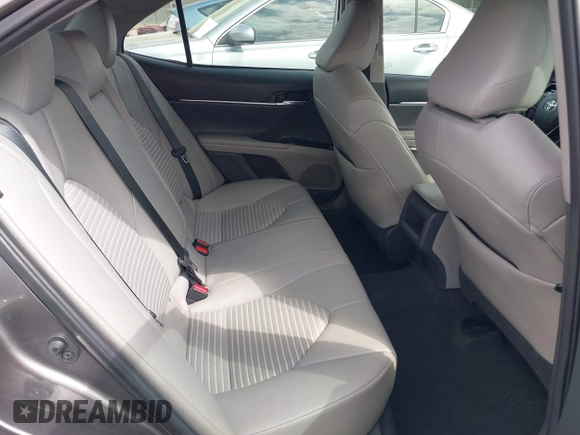 2020 Toyota Camry SE z VIN 4T1G11AK8LU335338, wystawiony jako IAAI lot #41908752 z przebiegiem 75 825 mil mil oraz . Historia ofert i sprzedaży dostępna na DreamBid. Obrazek 8.