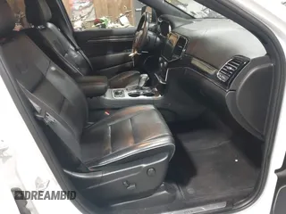 2019 Jeep Grand Cherokee High Altitude с VIN 1C4RJFCG0KC579217, выставлен на аукционе IAAI как лот 42405303 с пробегом 83 570 миль миль и . История ставок и продаж доступна на DreamBid. Изображение 5.