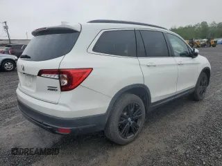 2021 Honda Pilot Special Edition with VIN 5FNYF6H26MB098145, listed as a Copart auction lot 55637105 with 17,707 mi miles and Salvage Title. Bid and sale history available at DreamBid. Image 3.