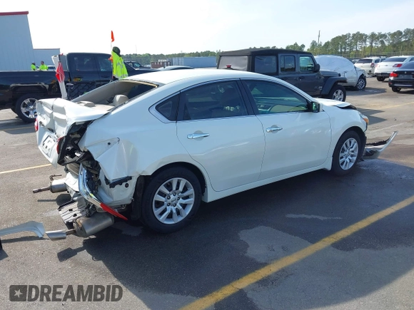 2016 Nissan Altima 2.5 S with VIN 1N4AL3AP8GN351217, listed as a IAAI auction lot 41933443 with 100,523 mi miles. Bid and sale history available at carsss.com. Image 4.