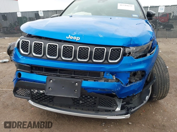 2024 Jeep Compass Limited with VIN 3C4NJDCN4RT589992, listed as a IAAI auction lot 41549632 with 9,100 mi miles and . Bid and sale history available at carsss.com. Image 6.