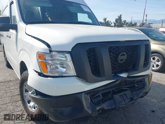 2020 Nissan NV Cargo SV z VIN 1N6BF0LY3LN811787, wystawiony jako IAAI lot #41826864 z przebiegiem 66 237 mil mil oraz . Historia ofert i sprzedaży dostępna na DreamBid. Obrazek 17.